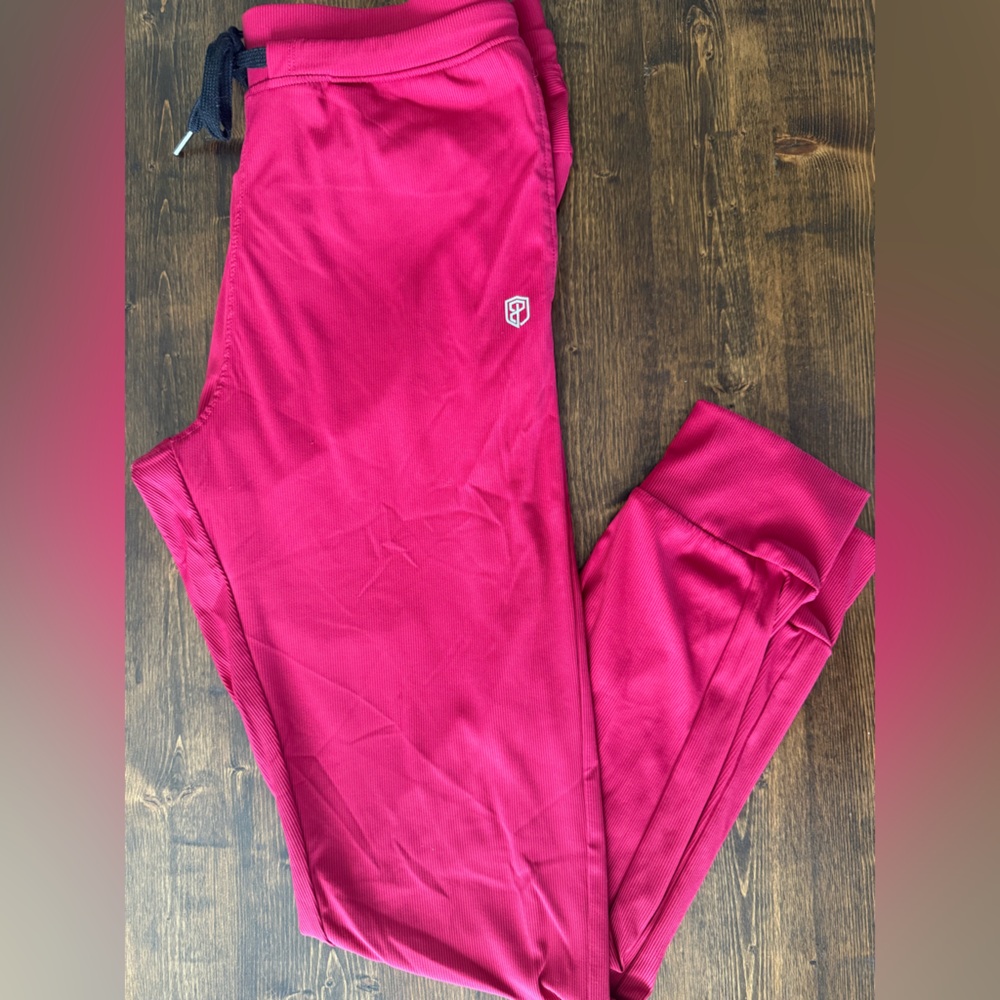 Born Primitive recovery red Athletic Joggers size small